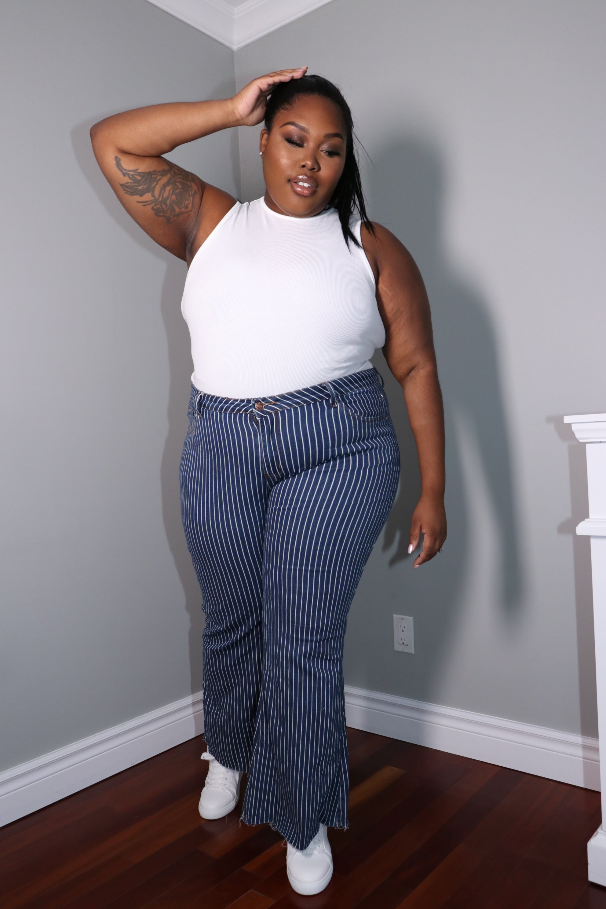 Pantalon taille haute rayé évasée Taille plus | Millie Cosmétiques