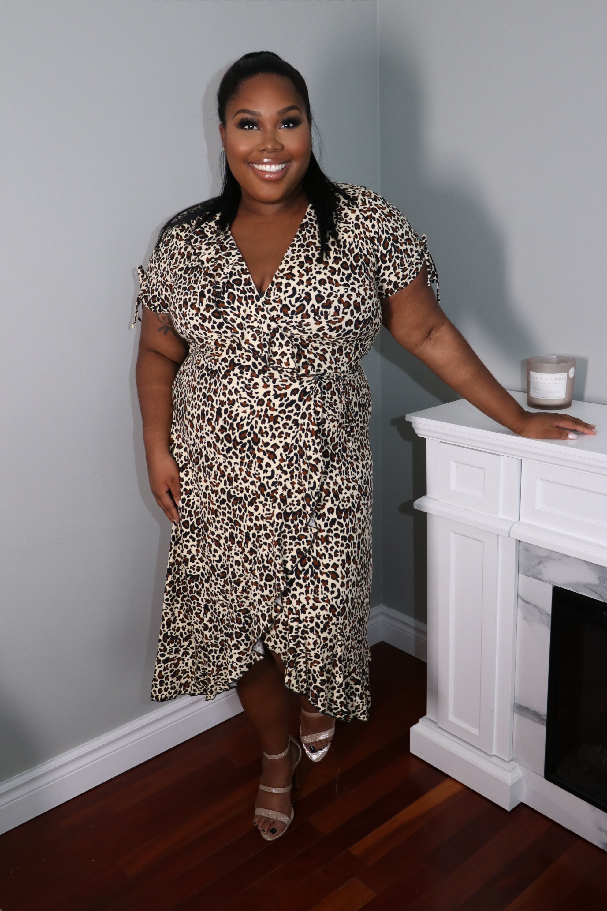 Robe léopard midi à volants et à lacets | Millie Cosmétiques