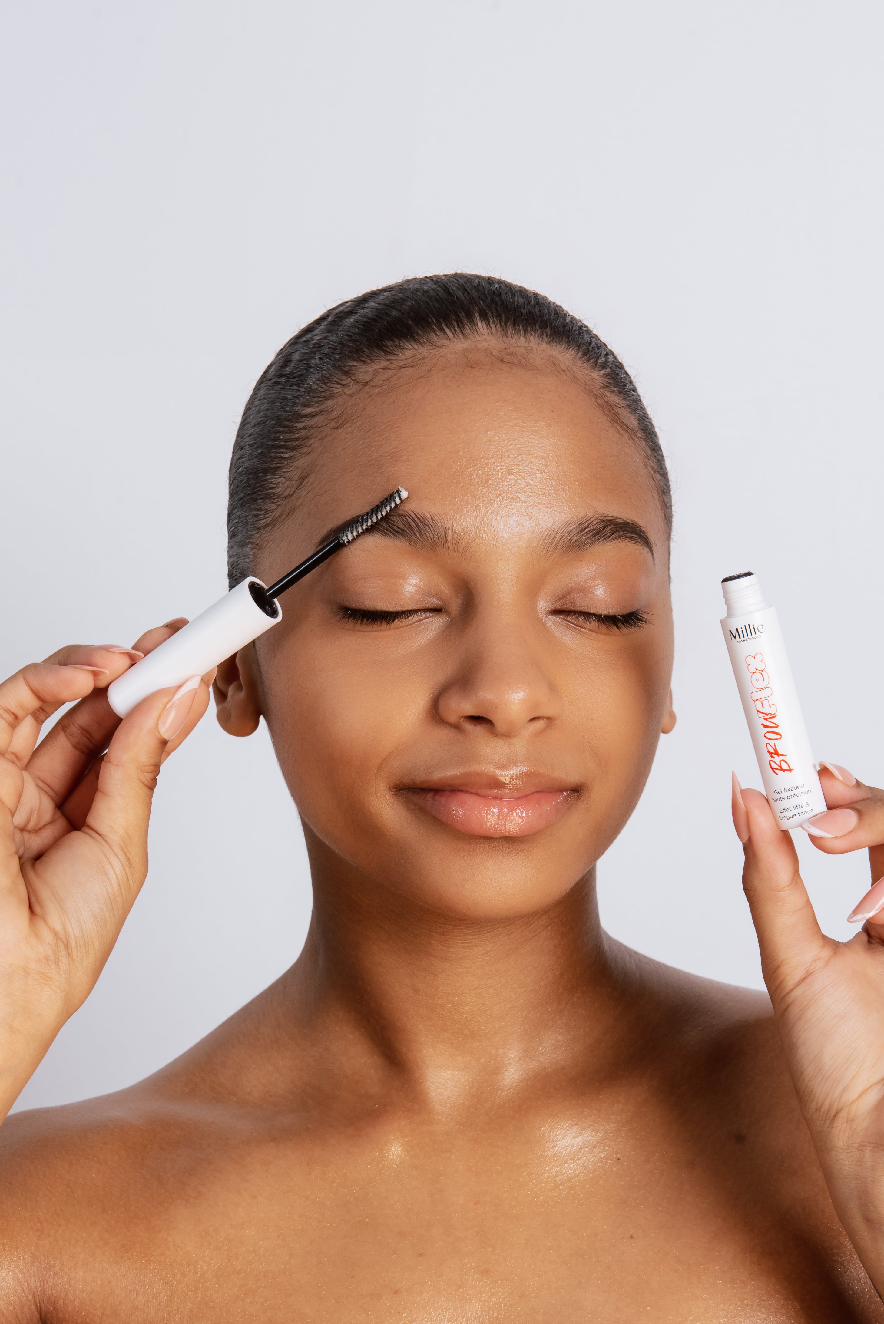 Gel à Sourcils Younique – Teinte Light – 5ml – Naturel Et Sans Cruauté