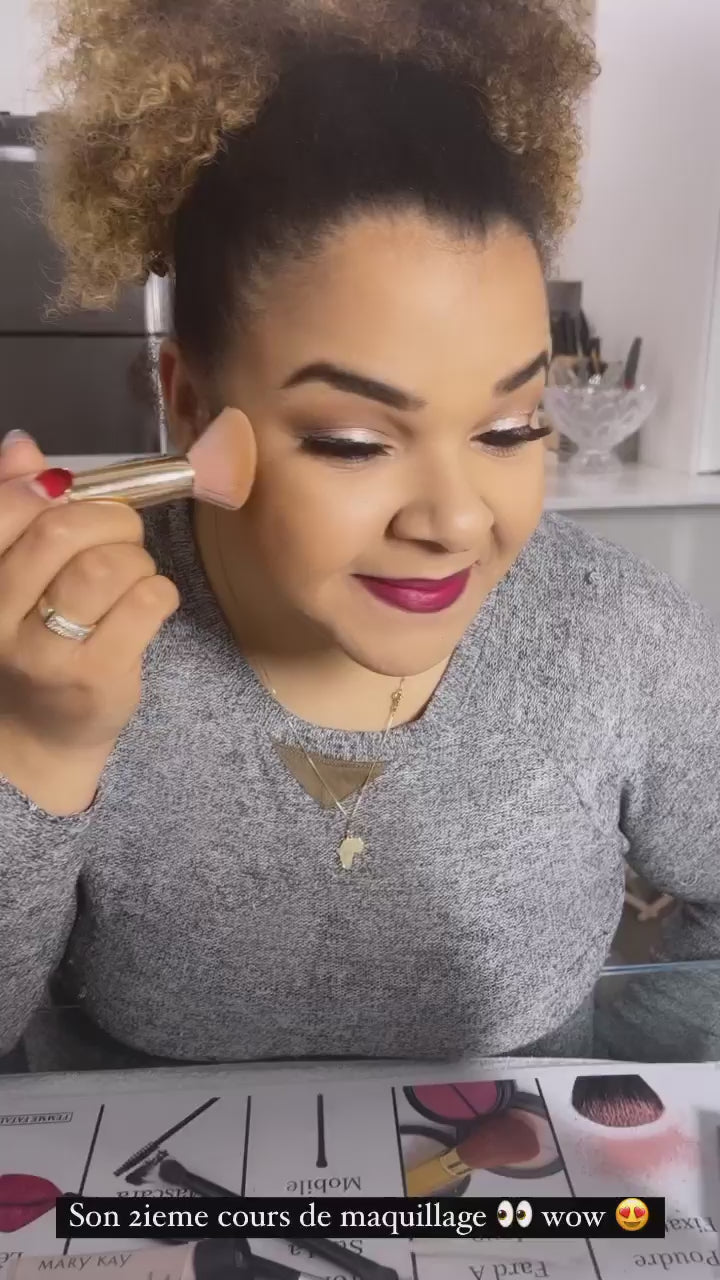 Session de cours de maquillage en personne chez Millie Cosmétiques